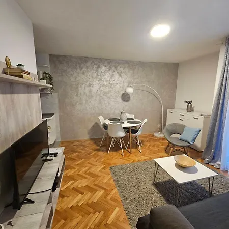 Center Luxury Bob * Mostar